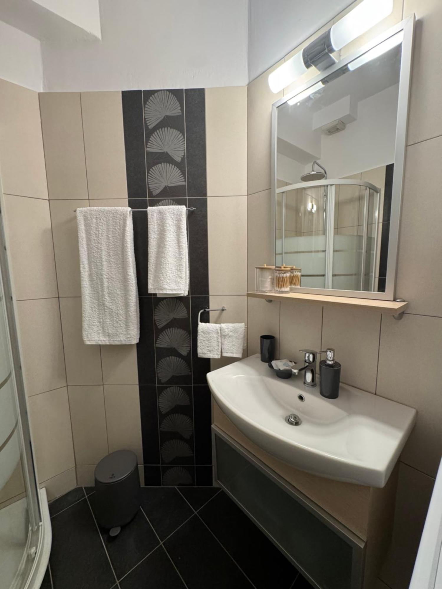 View Penthouse With Private Parking Athens